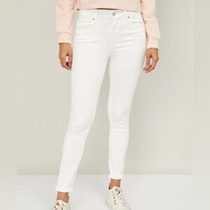 Levi’s 711 Jean in White